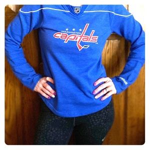 LADIES NHL WASHINGTON CAPITALS SWEATSHIRT SZ S -